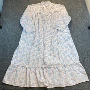 Vintage LANZ SALZBURG Pastel Floral Flannel Nightgown Medium Grandmacore Cottage